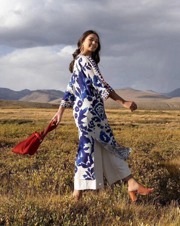 Chic Womens Stitched Printed Swiss Lawn Shirt and Trouser